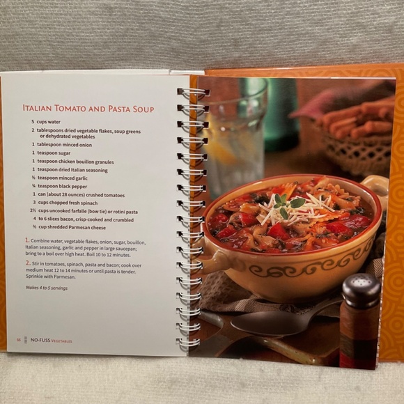 Dump Soups Cookbook Spiral Bound Hardcover Favorite Brand Name Recipes - Picture 7 of 11